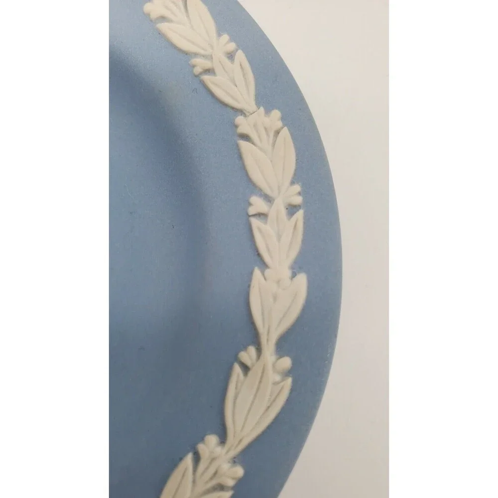 Wedgewood Jasperware Trafalgar Square England Scenic Plate Blue - Picture 3 of 12